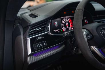 Audi RSQ8 — photo 16