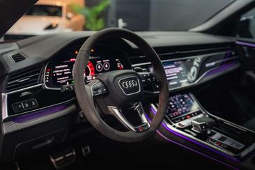 Audi RSQ8 — photo 18