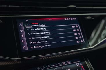 Audi RSQ8 — photo 27