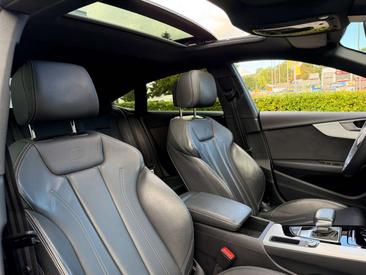 Audi A5 Sportback 35 TDI — photo 29
