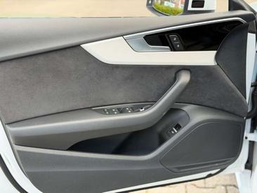 Audi A5 Sportback 35 TDI — photo 38