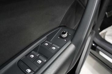 Audi SQ5 Sportback TDI — photo 25