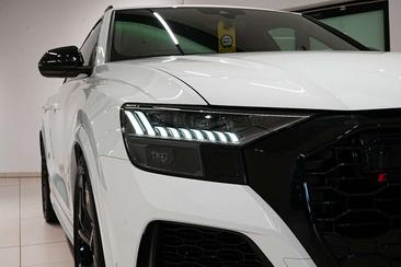 Audi RSQ8 — photo 10