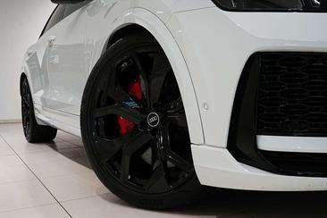 Audi RSQ8 — photo 11