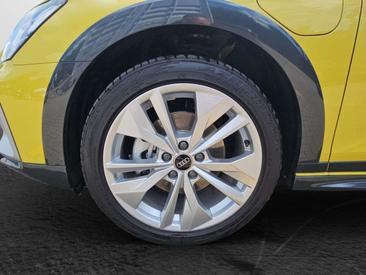 Audi A3 Break Surélevé TFSI E 40 E — photo 4