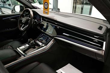 Audi RSQ8 — photo 17