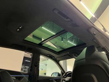 Audi RSQ8 — photo 22