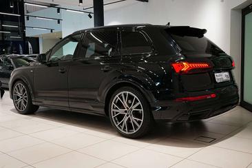Audi Q7 50 TDI Quattro — photo 30