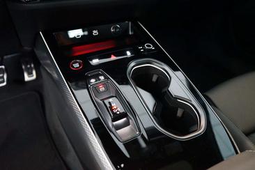 Audi A6 Avant TFSI E 55 E Quattro — photo 24