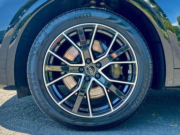 Audi SQ5 SUV TDI — photo 5