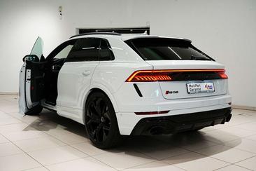 Audi RSQ8 — photo 46