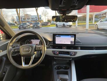 Audi A4 Avant 40 TFSI — photo 7