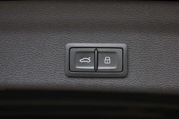 Audi A6 Avant TFSI E 55 E Quattro — photo 31