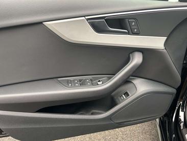 Audi A4 40 TDI — photo 15