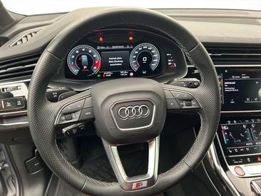 Audi SQ7 TFSI — photo 8