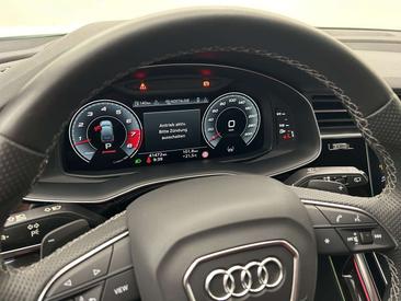 Audi SQ7 TFSI — photo 9