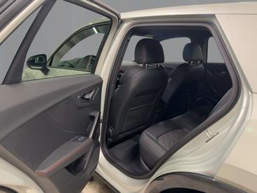Audi Q2 35 TFSI — photo 9
