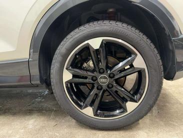 Audi Q2 35 TFSI — photo 13