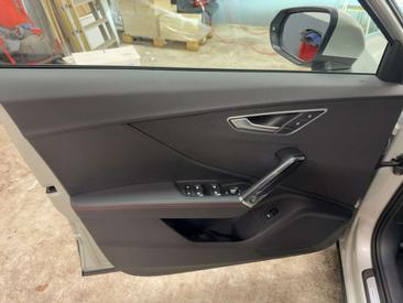 Audi Q2 35 TFSI — photo 14