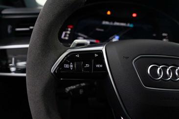 Audi RS7 Performance — photo 32