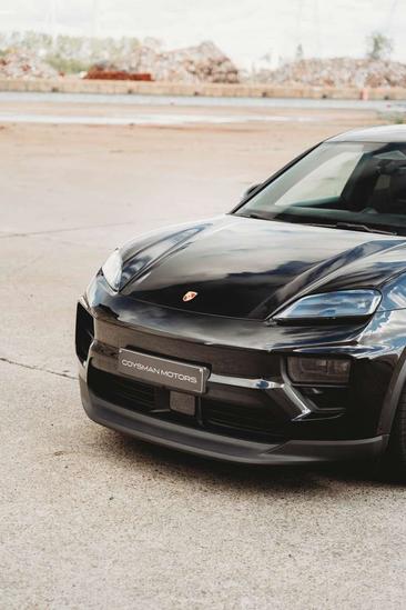 Porsche Macan I 4 Electric — photo 9
