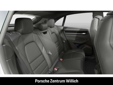 Porsche Macan I Electric — photo 13