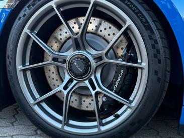 Porsche 911 GT3 — photo 4