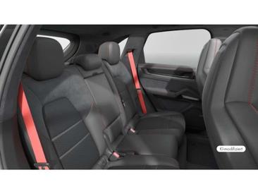 Porsche Cayenne GTS — photo 13