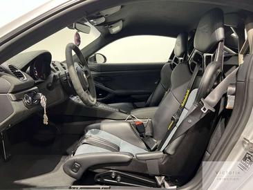 Porsche 718 Cayman GT4 RS — photo 7