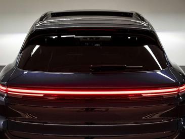 Porsche Cayenne S E-Hybrid — photo 8