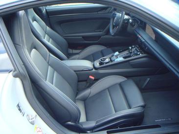 Porsche 911 Carrera GTS — photo 7