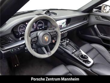 Porsche 911 Cabriolet Carrera 4 GTS — photo 4