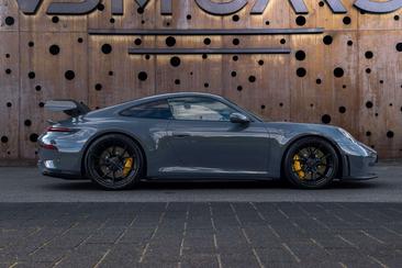 Porsche 911 GT3 — photo 7