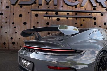Porsche 911 GT3 — photo 13