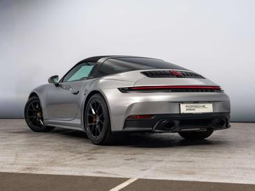 Porsche 911 Targa Targa 4 GTS — photo 11