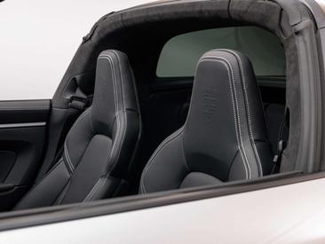 Porsche 911 Targa Targa 4 GTS — photo 26