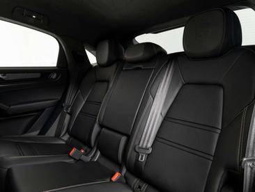 Porsche Cayenne Turbo E-Hybrid — photo 20