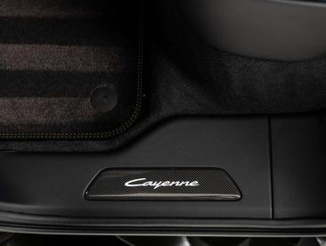 Porsche Cayenne Turbo E-Hybrid — photo 37