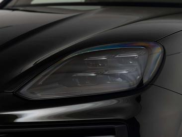Porsche Cayenne Turbo E-Hybrid — photo 22