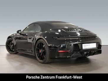 Porsche 911 Cabriolet Carrera GTS — photo 3