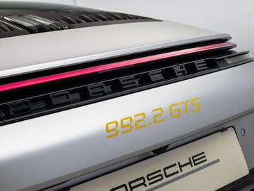 Porsche 911 Carrera GTS — photo 6