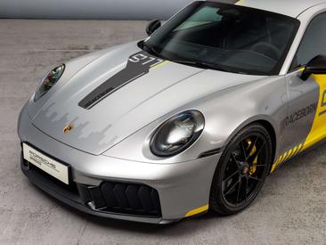 Porsche 911 Carrera GTS — photo 11