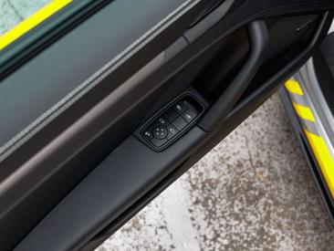 Porsche 911 Carrera GTS — photo 25