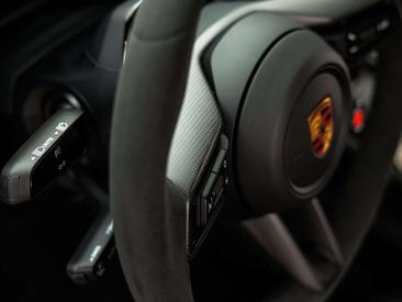 Porsche 911 Carrera GTS — photo 47