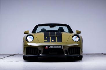 Porsche 911 Cabriolet Carrera GTS — photo 6