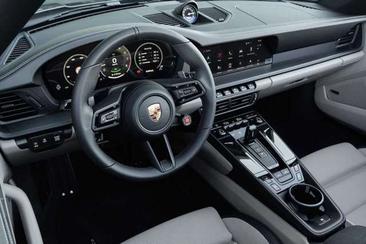 Porsche 911 Targa Targa 4 GTS — photo 13