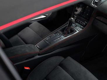 Porsche 718 Cabriolet Spyder RS — photo 28