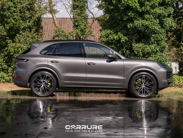 Porsche Cayenne E-Hybrid — photo 6