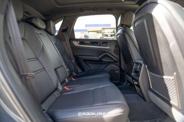 Porsche Cayenne E-Hybrid — photo 13
