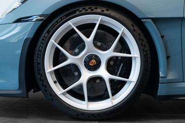 Porsche 911 GT3 — photo 9